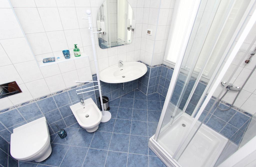 Apartments Casa Menis Ровінь Номер фото
