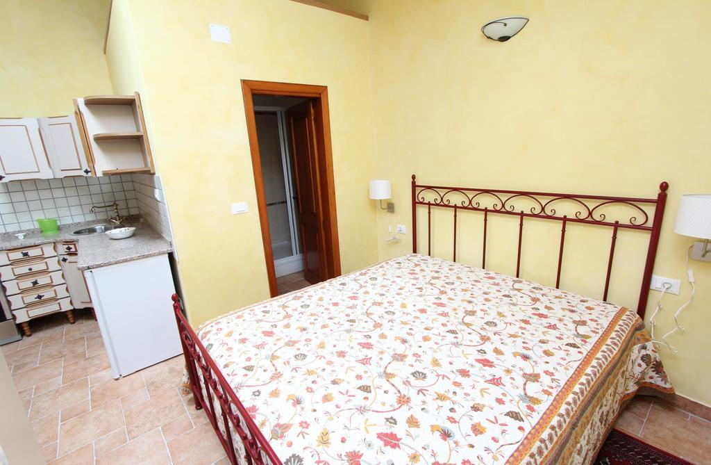 Apartments Casa Menis Ровінь Номер фото